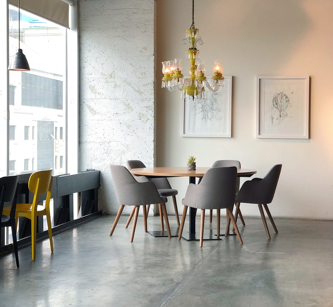 Dine With Style: This Modern Dining Set Oozes Style